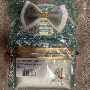 New! Beautiful! Minnie Mouse Main Attraction Loungefly Backpack!